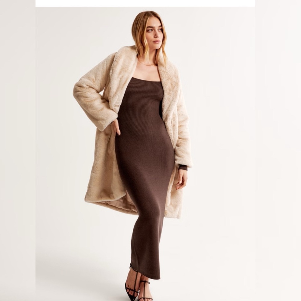 NWT Olive square neck long-sleeve maxi dress